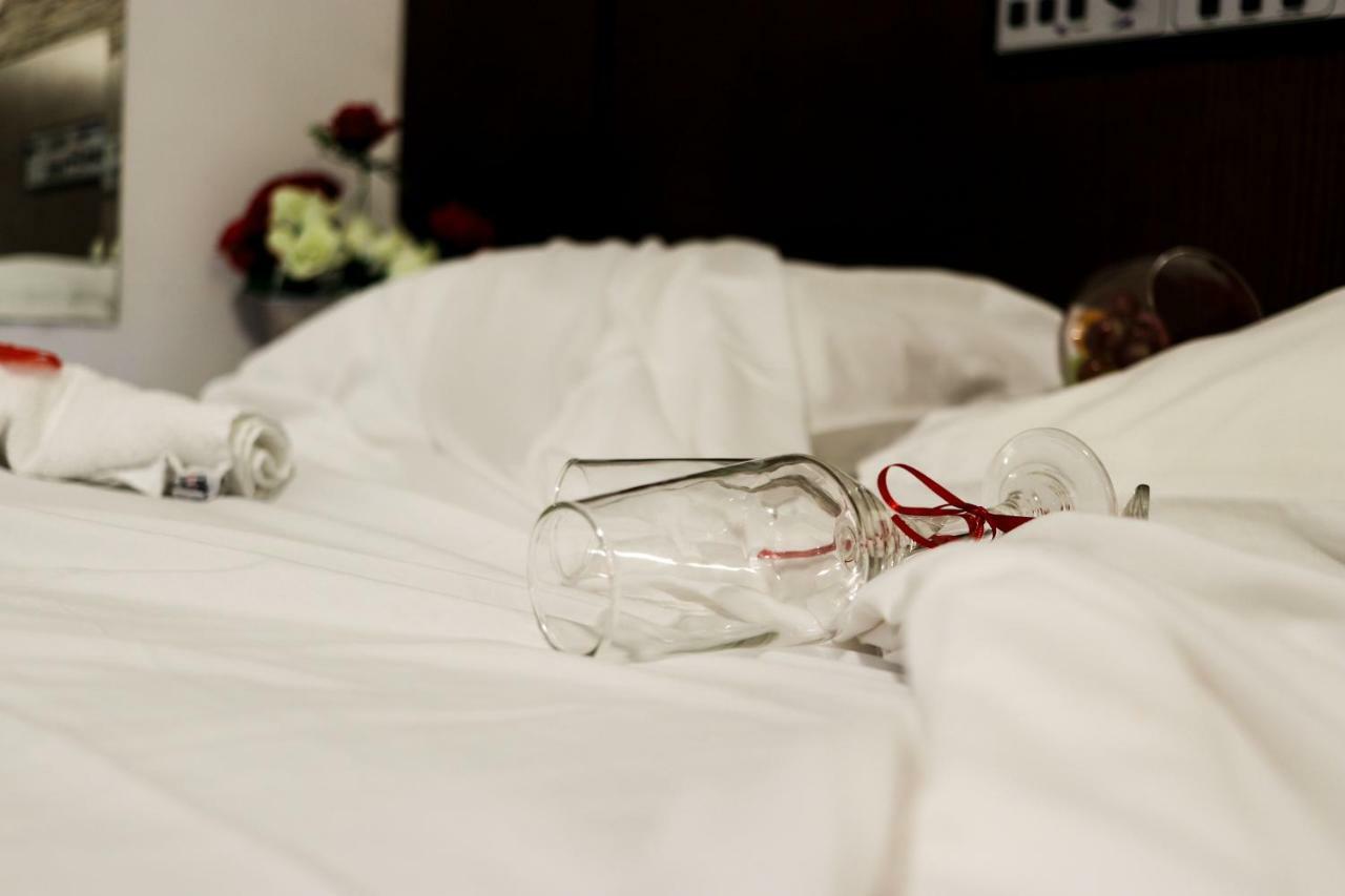 Motel Shampoo (Adults Only) Brusque Luaran gambar